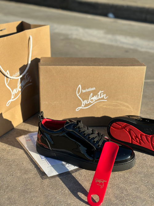 Louis Junior -  Christian Louboutin France - noir vernis